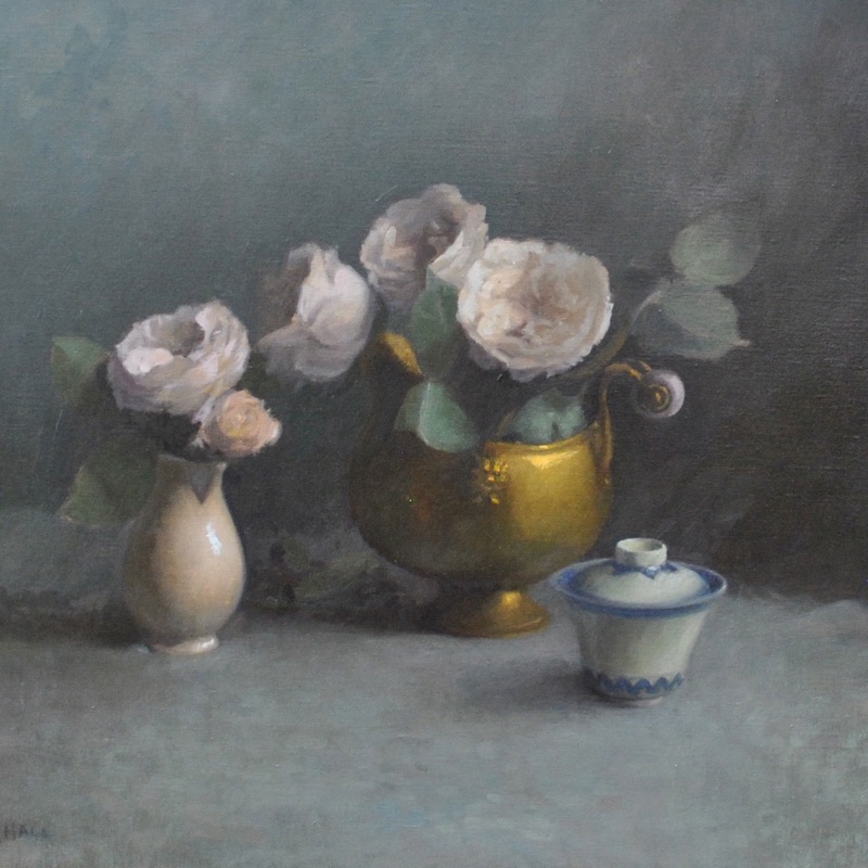White_roses_with_brass